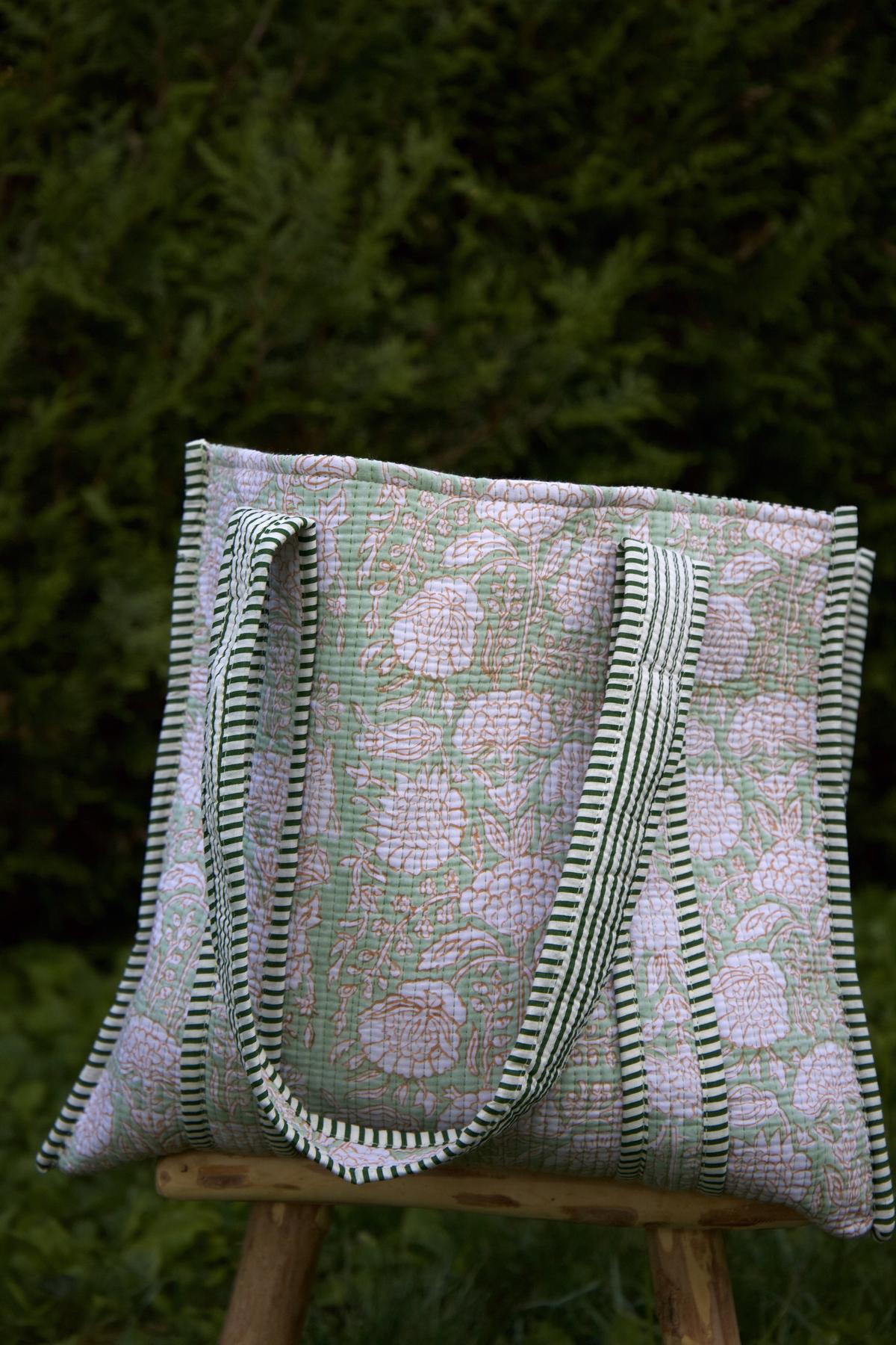 Sac cabas en coton matelassé vert