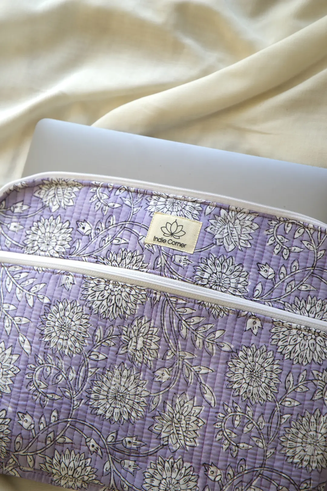 Housse ordinateur motif Sandhya