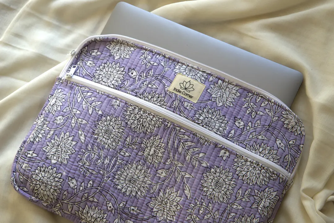 Housse ordinateur motif Sandhya