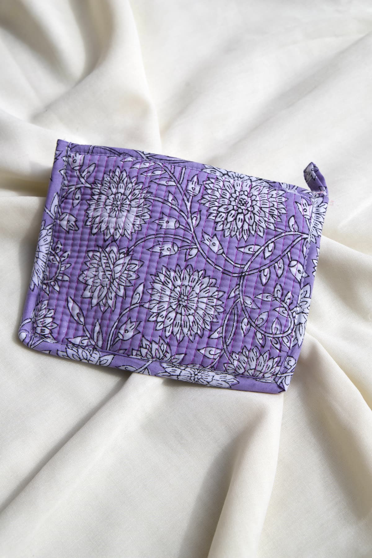 Pochette en coton matelassé violet