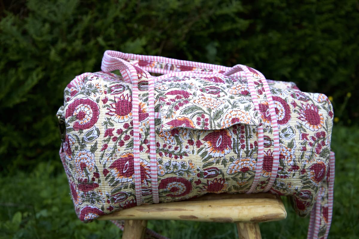 Sac de voyage matelassé beige