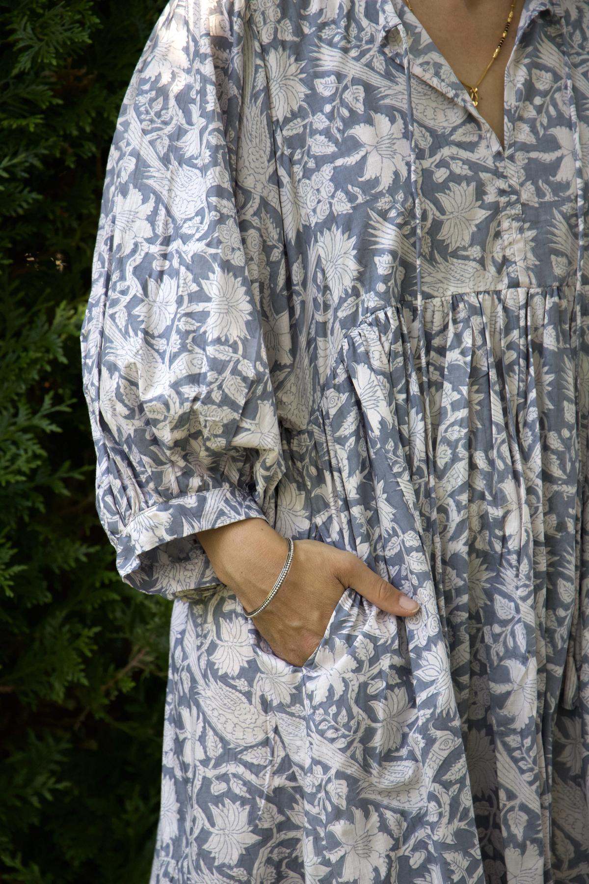 Robe grise courte en coton